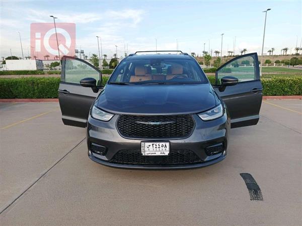 Chrysler for sale in Iraq